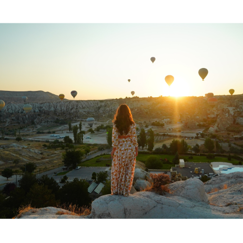 旅に出ることを決意した女性の写真